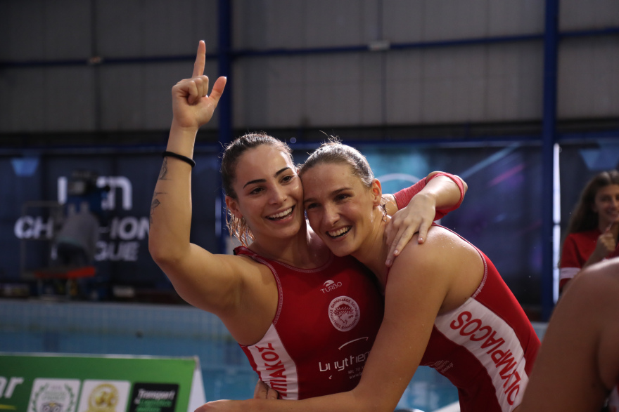 Νικόλ Ελευθεριάδου: Η γεμάτη τίτλους και μετάλλια πορεία της πολίστριας που έστειλε την Ελλάδα στους Ολυμπιακούς - Βίντεο, φωτογραφίες