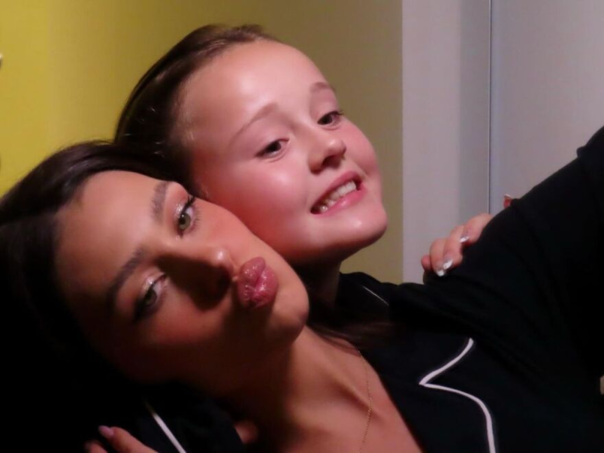 Σελένα Γκόμεζ - Μπένι Μπλάνκο: Διοργάνωσαν πιτζάμα πάρτι για τα γενέθλια της Νίκολα Πελτζ 