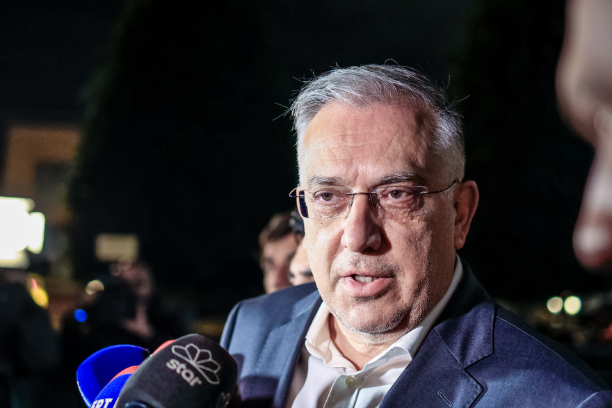 ΝΔ: Φροντιστήριο στους βουλευτές για τα ομόφυλα ζευγάρια - Σκέρτσος: Ανήκουμε στη Δύση, είμαστε καθρέφτης της κοινωνίας