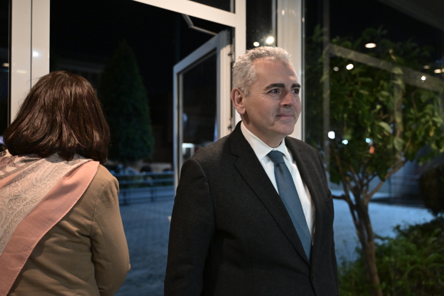 Δεύτερος κύκλος ενημέρωσης στους βουλευτές της ΝΔ για τα ομόφυλα ζευγάρια