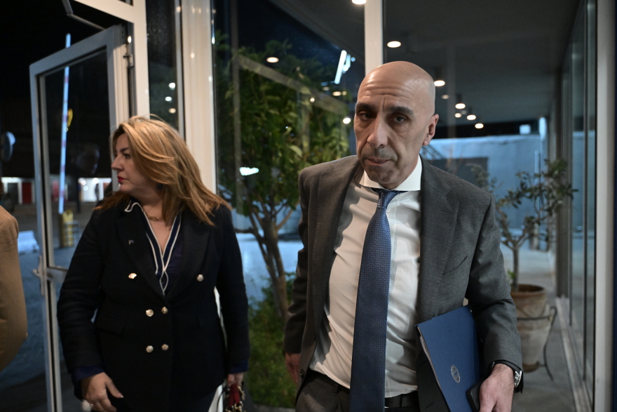 Δεύτερος κύκλος ενημέρωσης στους βουλευτές της ΝΔ για τα ομόφυλα ζευγάρια