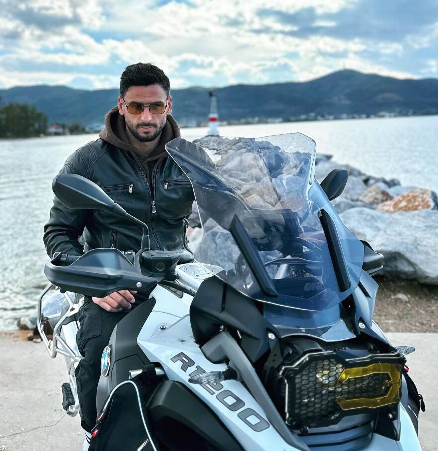 Ποιος είναι ο Γιάννης Περπατάρης, ο 34χρονος αγρότης του Survivor που κέρδισε ήδη το Twitter