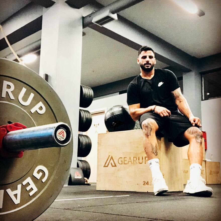 Ποιος είναι ο Γιάννης Περπατάρης, ο 34χρονος αγρότης του Survivor που κέρδισε ήδη το Twitter