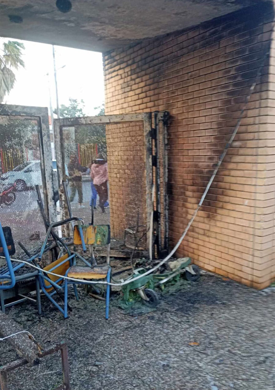 Νέοι βανδαλισμοί στο ΕΠΑΛ Λαυρίου: Άγνωστοι προσπάθησαν να πυρπολήσουν το σχολείο - Δείτε βίντεο