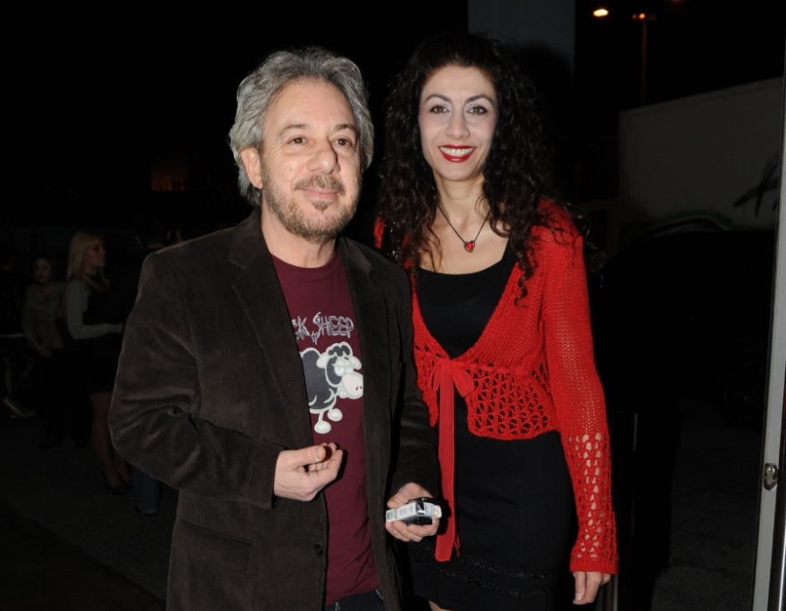 Μωβ για Γιάννη Βαρδή: Τα σκουπίδια τα πετάμε - Της απαντά με σκέψεις να ακυρώσει τον γάμο της με τον πατέρα του