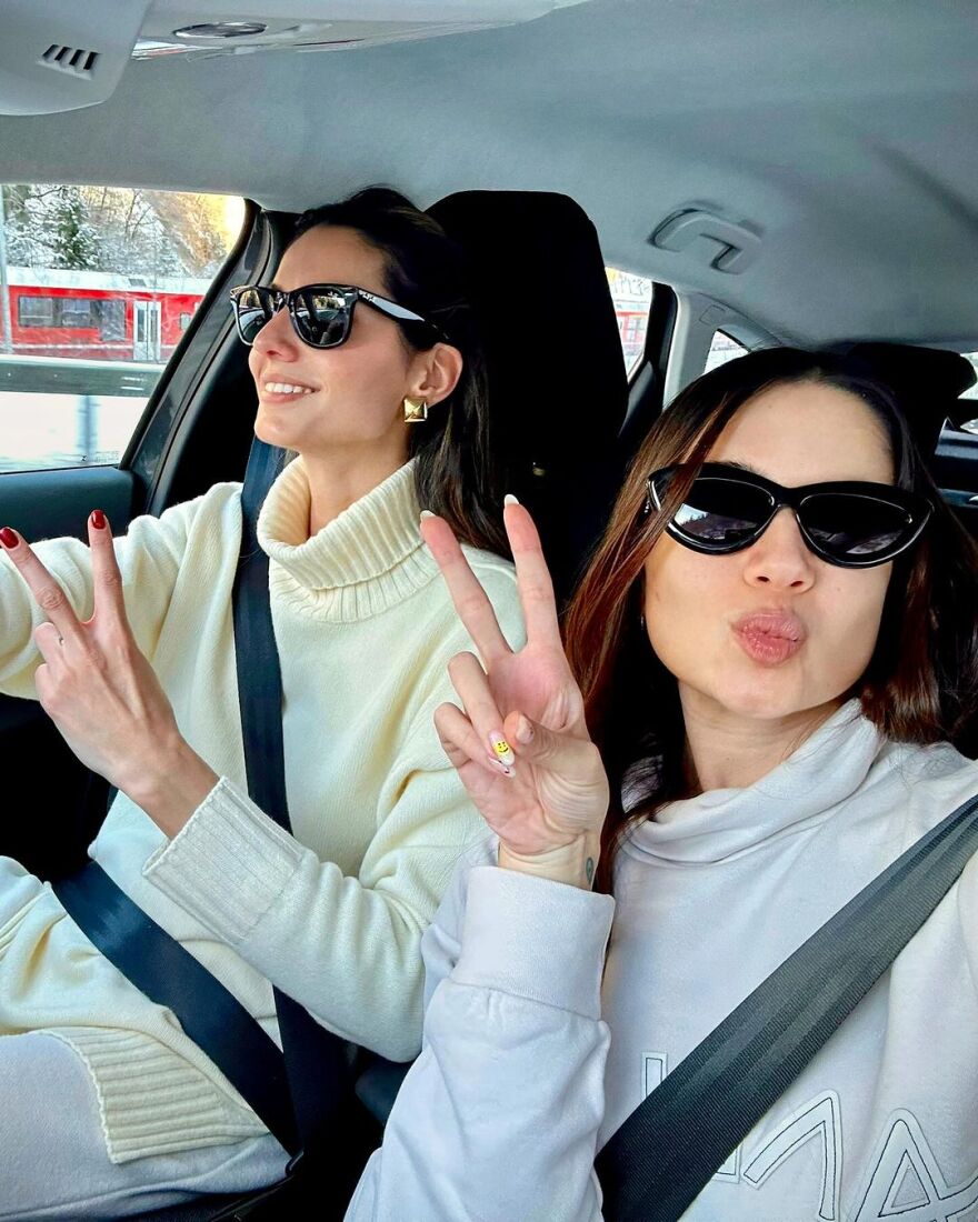 Ηλιάνα Παπαγεωργίου: Έφερε το… καλοκαίρι στις Άλπεις και ποζάρει με μπικίνι στα χιόνια