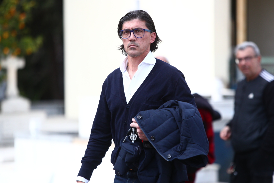 Ολυμπιακός: Είπαν το τελευταίο «αντίο» στον Γιώργο Δαρίβα - Δείτε φωτογραφίες