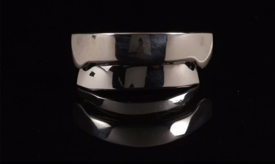  Ο Κάνιε Γουέστ έβαλε μασέλα από τιτάνιο που φέρεται να κόστισε 850.000 δολάρια