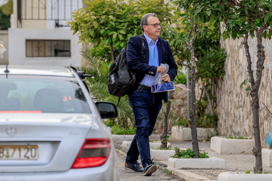 ΣΥΡΙΖΑ: Σαν σ' εκδρομή οι βουλευτές στις Σπέτσες για τη συνεδρίαση της ΚΟ - Δείτε 20 χαρακτηριστικά στιγμιότυπα