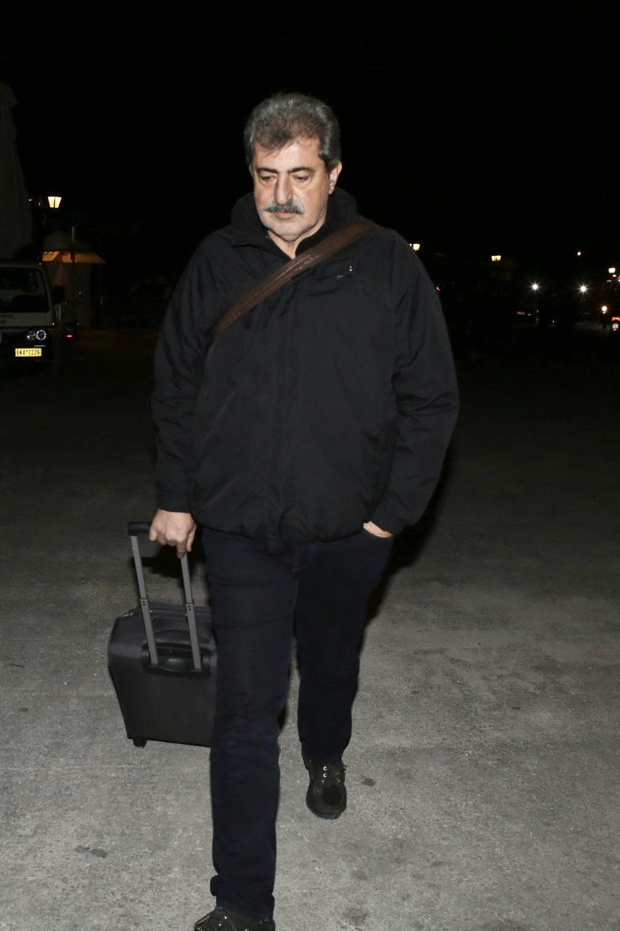 ΣΥΡΙΖΑ - Στις Σπέτσες κι ο Πολάκης: Πρέπει να σας πω καλώς σας βρήκα; - Δείτε βίντεο και φωτογραφίες