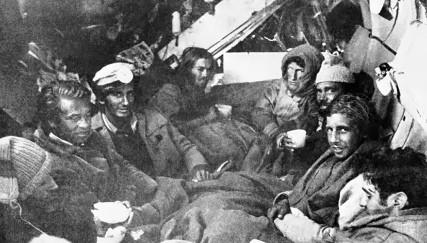 Society of the Snow: Οι κανίβαλοι των Άνδεων ζουν ανάμεσά μας - Η συγκλονιστική ιστορία επιβίωσης πίσω από την ταινία του Netflix