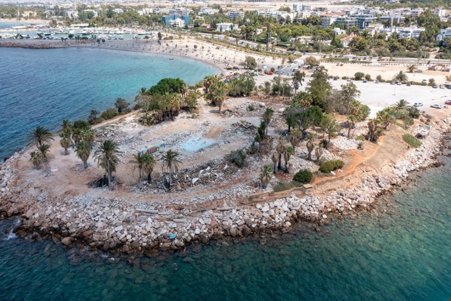 Δήμος Γλυφάδας: Γκρεμίστηκαν οι εγκαταστάσεις του πρώην Cataralla – Δείτε φωτογραφίες