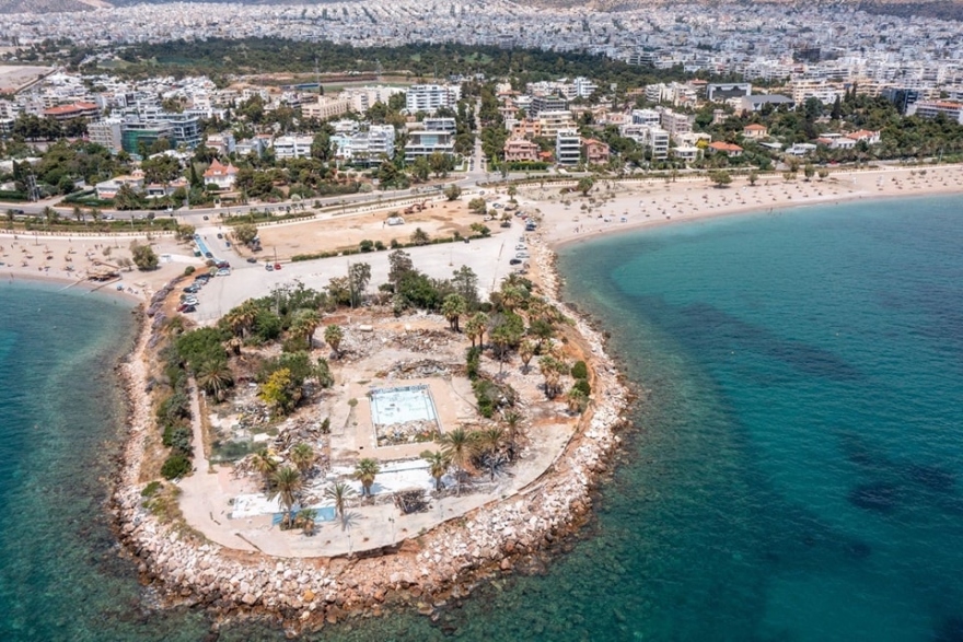 Δήμος Γλυφάδας: Γκρεμίστηκαν οι εγκαταστάσεις του πρώην Cataralla – Δείτε φωτογραφίες