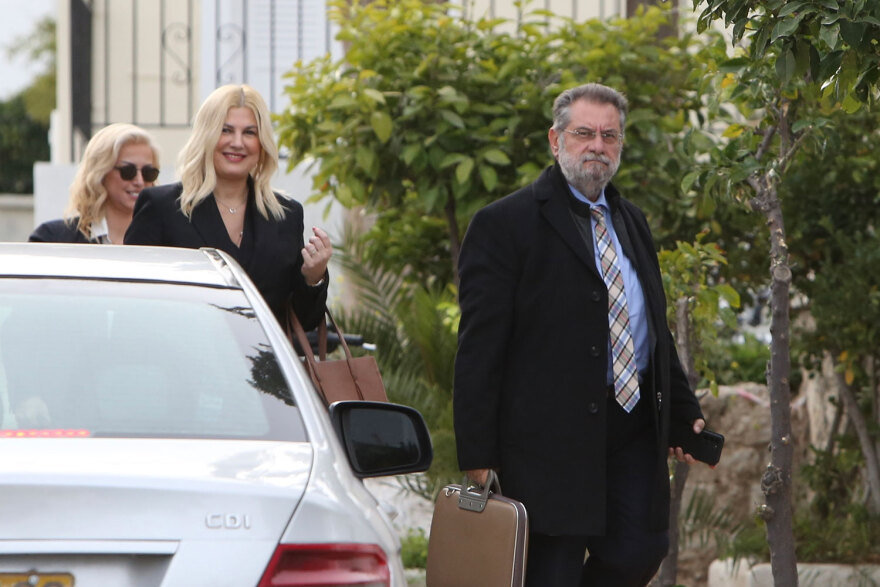 ΣΥΡΙΖΑ: Ροτόντες, τζάκι, powerpoint και vegan μπουφές στις Σπέτσες - Τι έγινε στη συνεδρίαση της ΚΟ στο σπίτι Κασσελάκη