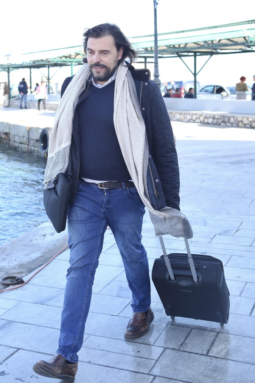 ΣΥΡΙΖΑ: Σαν σ' εκδρομή οι βουλευτές στις Σπέτσες για τη συνεδρίαση της ΚΟ - Δείτε 20 χαρακτηριστικά στιγμιότυπα