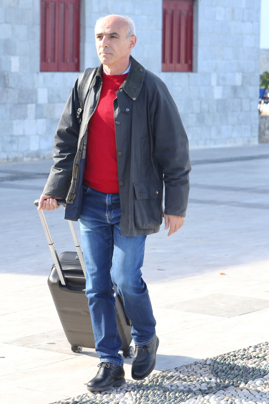 ΣΥΡΙΖΑ: Δεύτερη μέρα εκδρομής και... powerpoint στην οικία Κασσελάκη στις Σπέτσες 