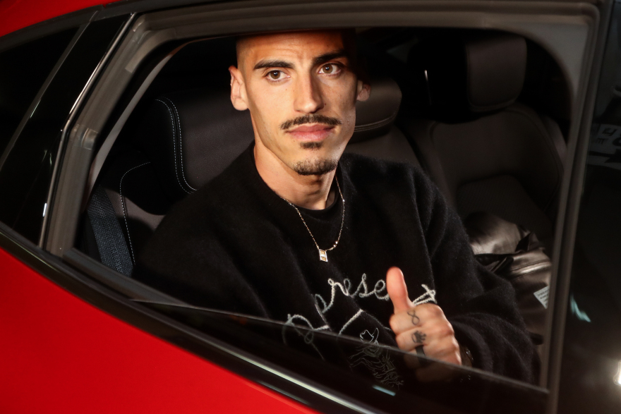 Ολυμπιακός: Στην Ελλάδα για να υπογράψουν ο Αντρέ Όρτα και ο Τσικίνιο - Βίντεο, φωτογραφίες 