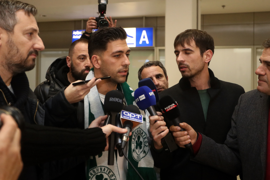 Μπακασέτας: Επέστρεψε στην Ελλάδα για λογαριασμό του Παναθηναϊκού - «Νέα πρόκληση στην καριέρα μου, θρύλος ο Τερίμ» - Βίντεο