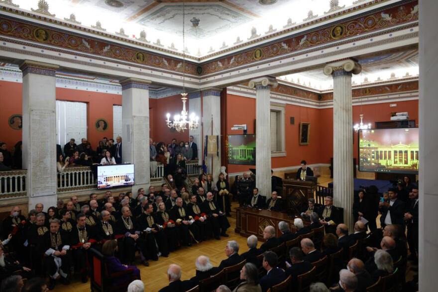 Δείτε βίντεο και φωτογραφίες από την εκδήλωση ανάληψης καθηκόντων των Πρυτανικών Αρχών στο Πανεπιστήμιο Αθηνών