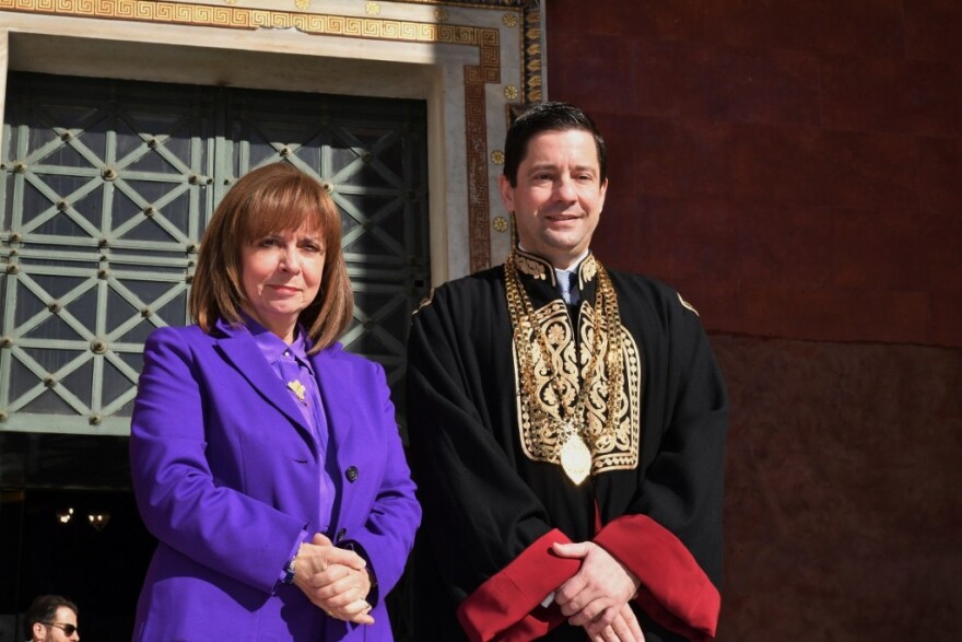 Δείτε βίντεο και φωτογραφίες από την εκδήλωση ανάληψης καθηκόντων των Πρυτανικών Αρχών στο Πανεπιστήμιο Αθηνών