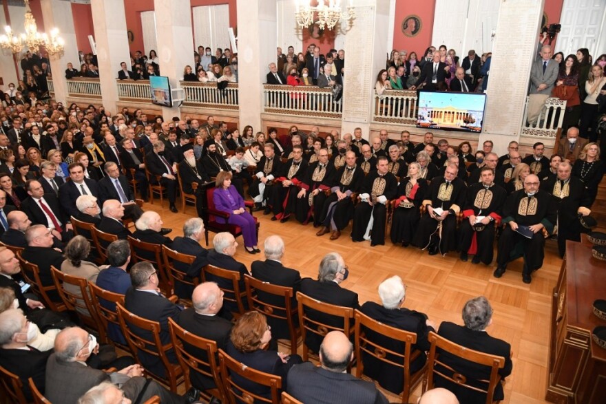 Δείτε βίντεο και φωτογραφίες από την εκδήλωση ανάληψης καθηκόντων των Πρυτανικών Αρχών στο Πανεπιστήμιο Αθηνών