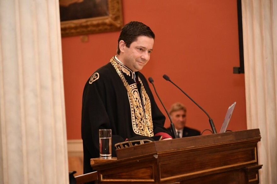 Δείτε βίντεο και φωτογραφίες από την εκδήλωση ανάληψης καθηκόντων των Πρυτανικών Αρχών στο Πανεπιστήμιο Αθηνών