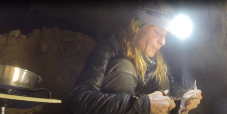 Η Μπεατρίθ Φλαμινί πέρασε 500 ημέρες σε μια σπηλιά - Οι επιπτώσεις της απομόνωσης σε σώμα και μυαλό