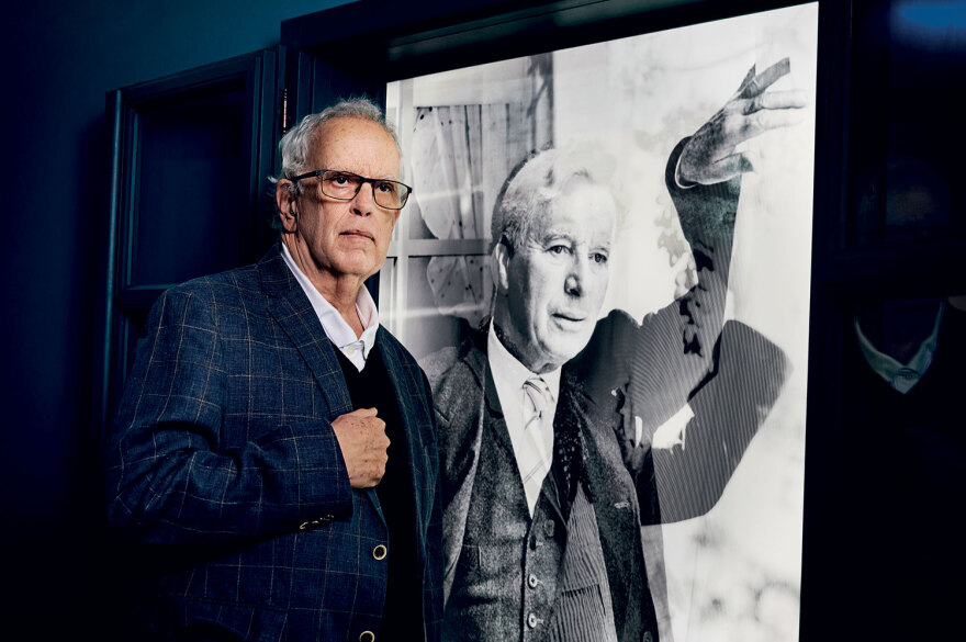 Γιουτζήν Τσάπλιν: Ο γιος του «Σαρλό» και εγγονός του Ευγένιου Ο’Νιλ μιλά για τον πατέρα του