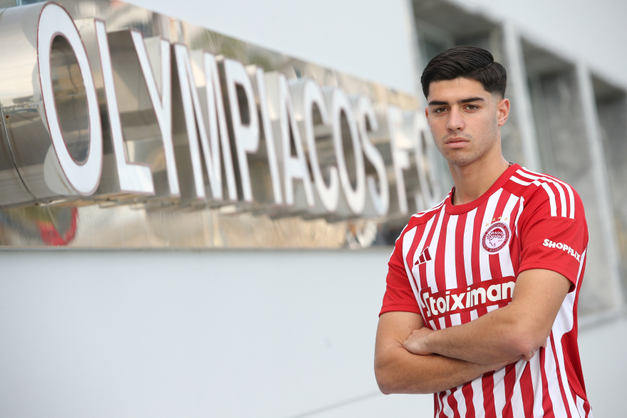 Ολυμπιακός:  Ανανέωσαν οι Κωνσταντίνος και Χαράλαμπος Κωστούλας