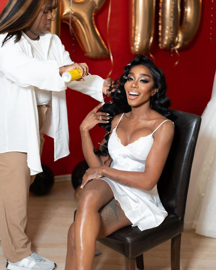 Ελίζαμπεθ Ελέτσι: Έλεγχος της ΑΑΔΕ και στο ινστιτούτο ομορφιάς της - Έψαξαν μέχρι την απόδειξη από το σούπερ μάρκετ