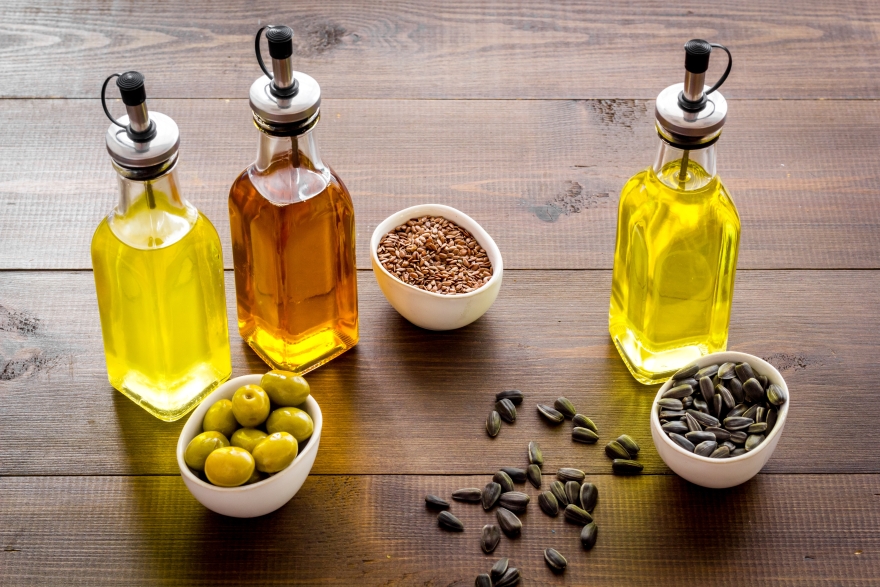 Έλαιο καρύδας, κανόλα και σόγιας: Πόσο καλά είναι τελικά για την υγεία μας τα σπορέλαια;  