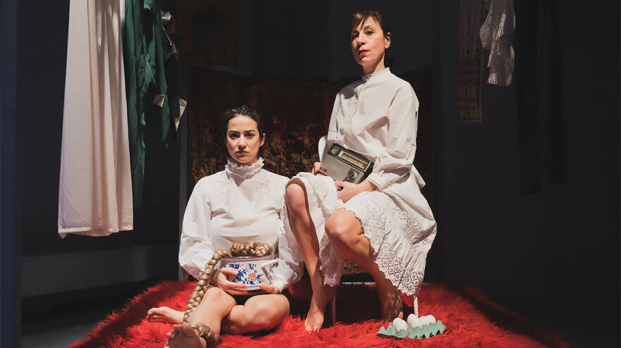 Ο άντρας μου, μια παράσταση βασισμένη στο ομώνυμο βιβλίο της Ρούμενα Μπουζάροφσκα