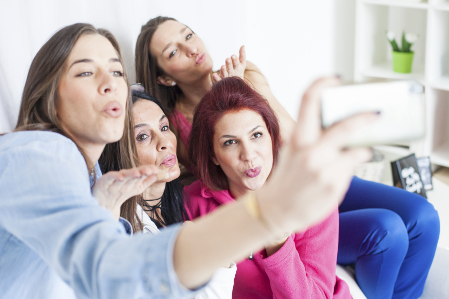 Τα 3 συστατικά της διασκέδασης - Γιατί πλέον είναι τόσο δύσκολο να περνάμε καλά; 