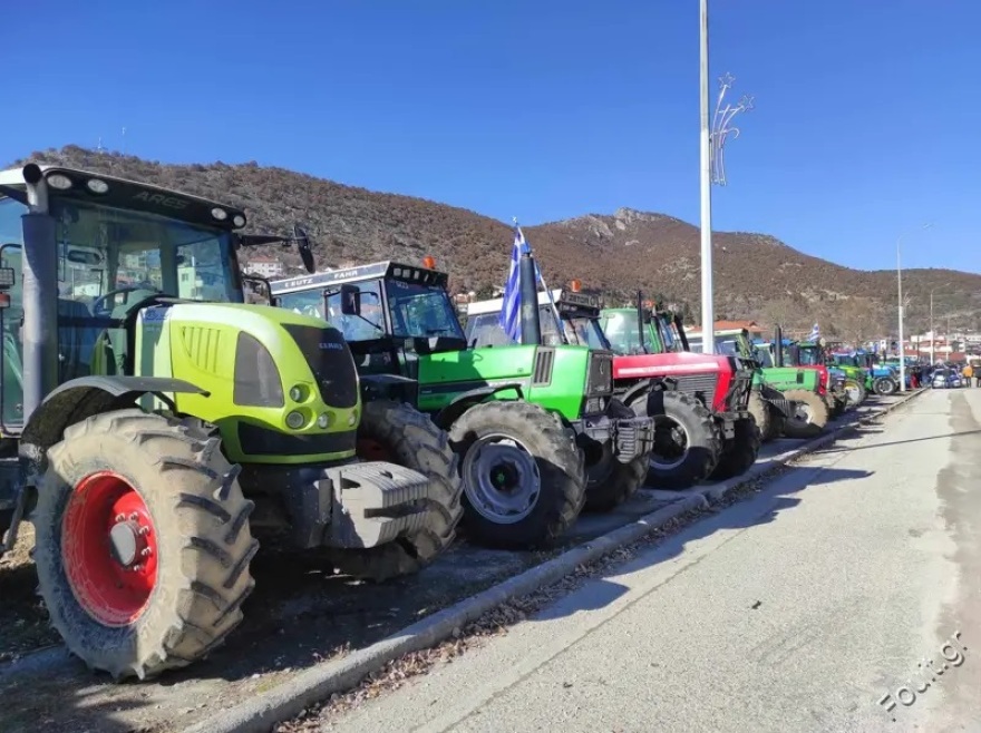 Στους δρόμους και σήμερα οι αγρότες - Κινητοποιήσεις σε Δυτική Μακεδονία, Θεσσαλία και Αιτωλοακαρνανία