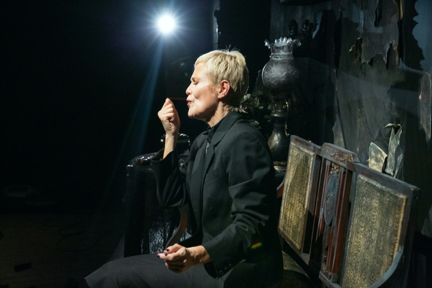 Η Κωνσταντίνα Μιχαήλ γίνεται η θρυλική τραγουδίστρια «Σεβάς Χανούμ» 