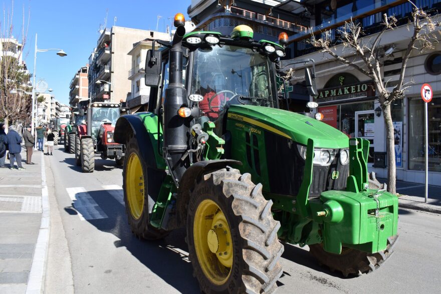 Στους δρόμους και σήμερα οι αγρότες - Κινητοποιήσεις σε Δυτική Μακεδονία, Θεσσαλία και Αιτωλοακαρνανία