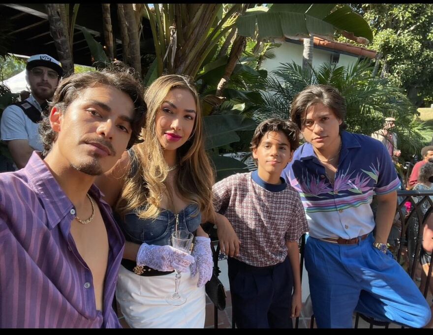 Griselda: Οι φωτογραφίες από τα γυρίσματα της σειράς του Netflix