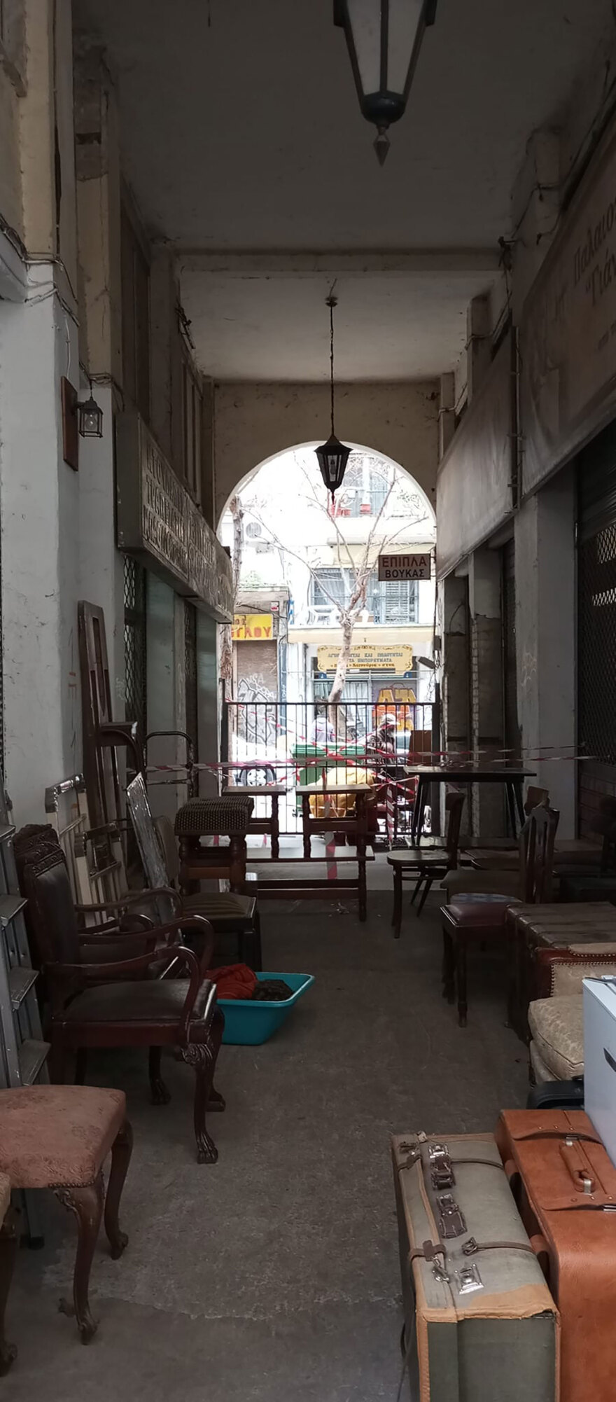 Θεσσαλονίκη: Εισαγγελική παρέμβαση για την τρύπα στο Μπιτ Παζάρ και τον τραυματισμό δύο 19χρονων