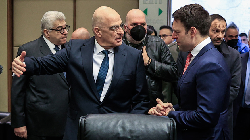 Στέφανος Κασσελάκης: Πήγε στο Πεντάγωνο και ενημερώθηκε από τον Δένδια