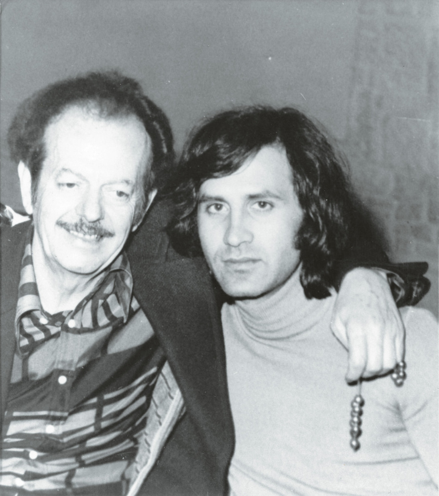 50 χρόνια... στο ίδιο έργο θεατές: Όλες οι κόντρες του Γιώργου Νταλάρα  