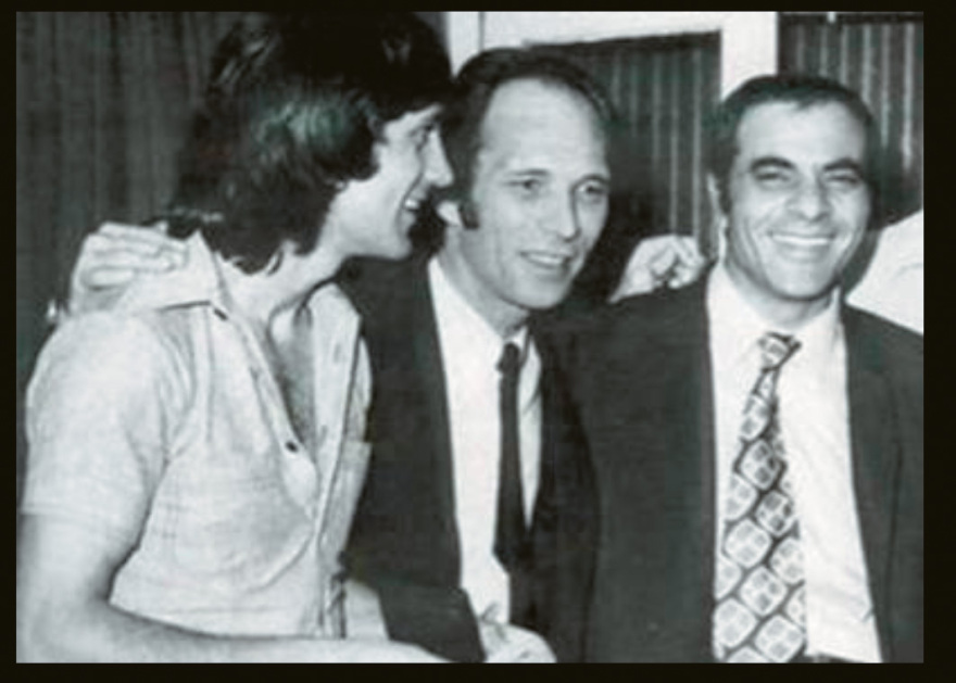 50 χρόνια... στο ίδιο έργο θεατές: Όλες οι κόντρες του Γιώργου Νταλάρα  