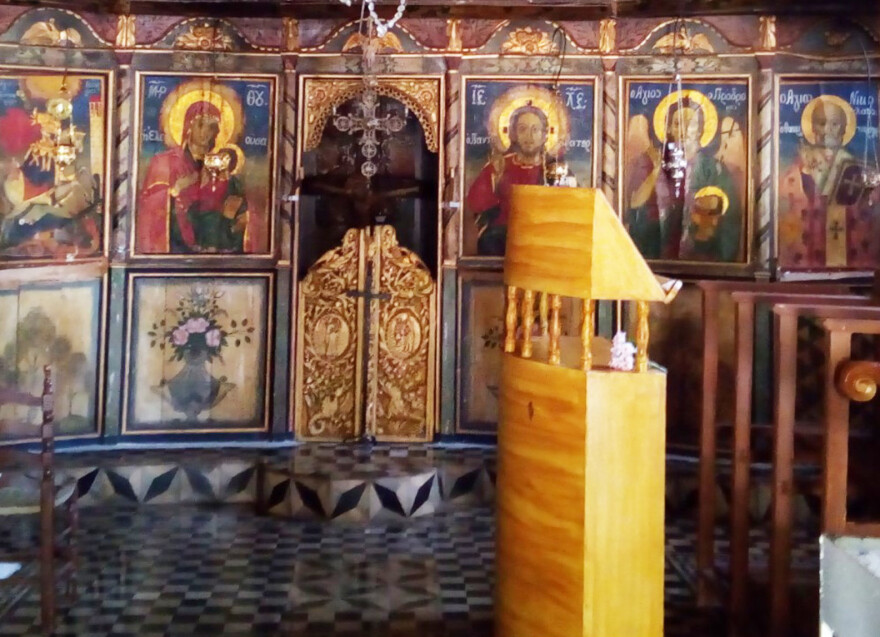 Σέρρες: Ιερόσυλοι έκλεψαν τις πόρτες της Ωραίας Πύλης από ξωκλήσι