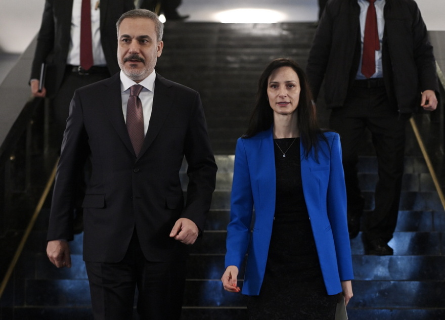 Χακάν Φιντάν: Η Τουρκία θα εφαρμόζει αυστηρά τη Σύμβαση του Μοντρέ για τα Στενά