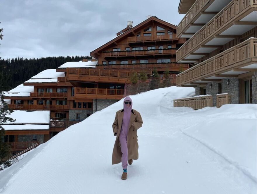 Σόφι Τέρνερ: Ανέβασε τα πρώτα στιγμιότυπα με τον νέο της σύντροφο, Πέρεγκριν Πίρσον, στο Instagram