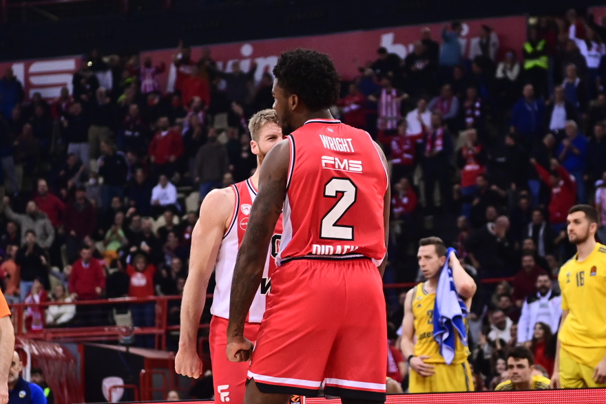 Euroleague, Ολυμπιακός - Άλμπα 101-87: Επιστροφή στις νίκες με τρίποντο σόου Κάνααν - Βίντεο, φωτογραφίες 