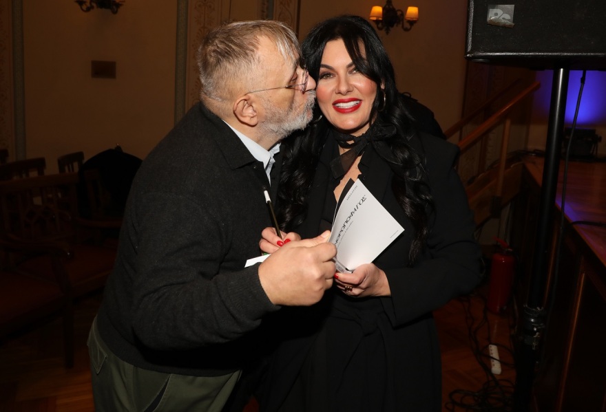 Σάννυ Μπαλτζή: Οι επώνυμοι που έδωσαν το «παρών» στην παρουσίαση της πρώτης της ποιητικής συλλογής