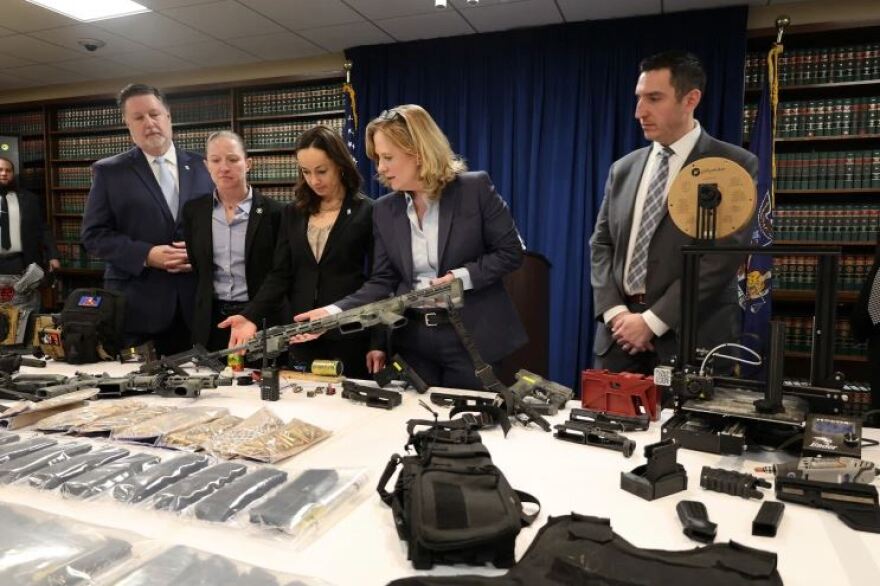 Νέα Υόρκη: Αθώος δηλώνει ο ένας εκ των δύο ομογενών που κατηγορούνται για τρομοκρατία - Τα όπλα-φαντάσματα