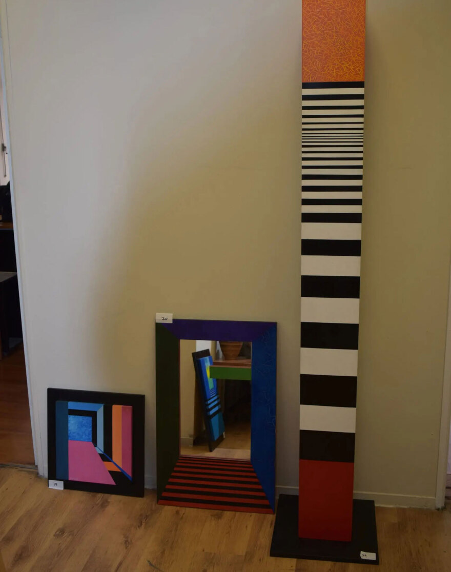 Πώς οι γιοι της ζωγράφου Όπυς Ζούνη εντόπισαν απάτη από πρώην συνεργάτη της - Πωλούσε πλαστούς πίνακες με την υπογραφή της