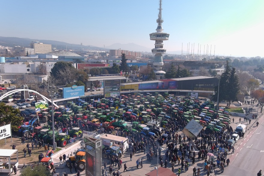 Θεσσαλονίκη: «Απόβαση» αγροτών - Εκατοντάδες τρακτέρ στην πόλη ενόψει της Agrotica, δείτε βίντεο