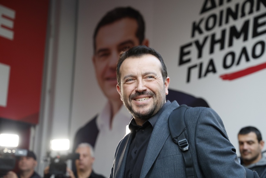 Αναδίπλωση Κασσελάκη μετά το μπλόκο των κορυφαίων: Η θητεία ως το 2027, ο Τεμπονέρας και η λευκή επιταγή